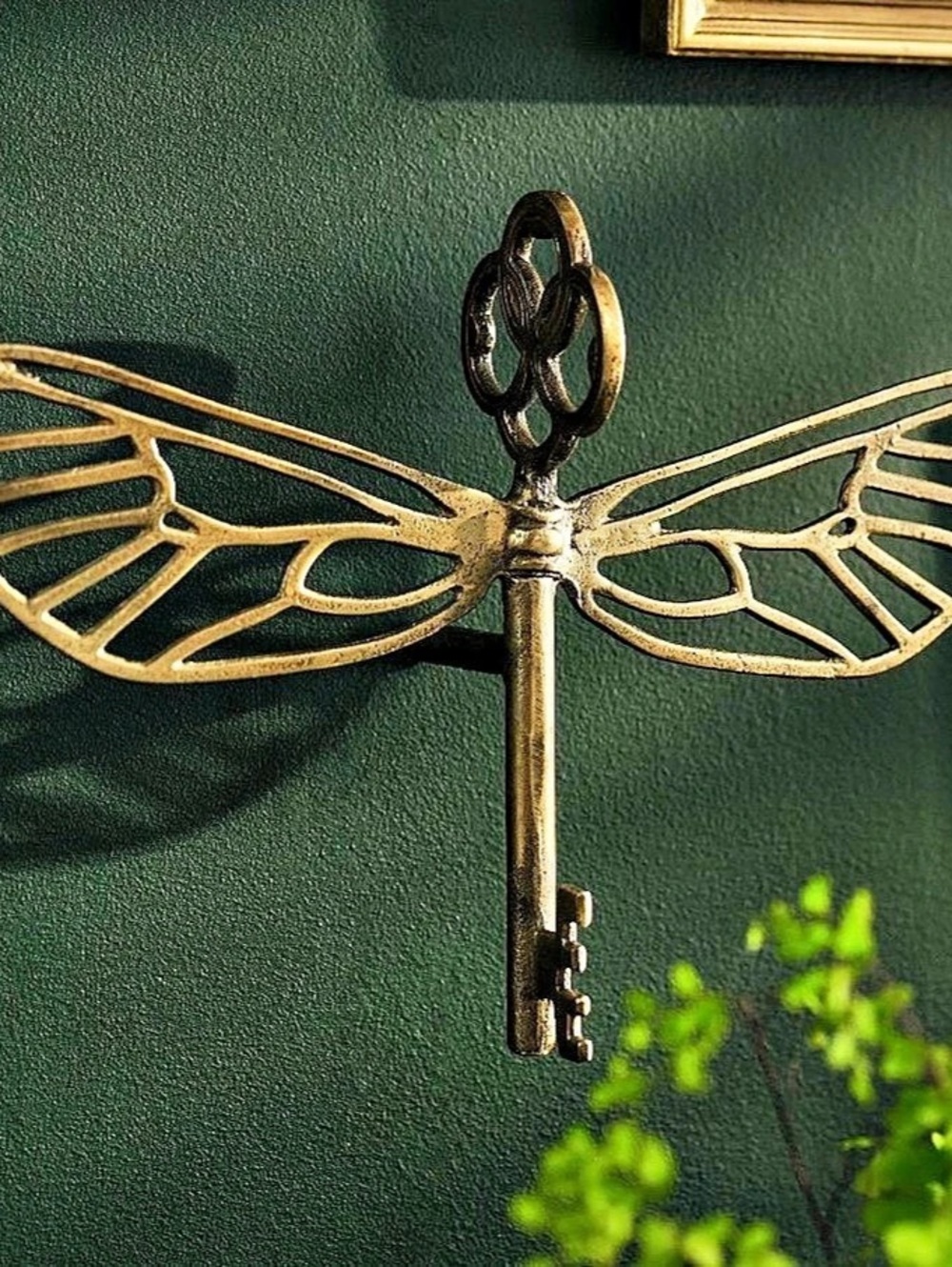 Pottery Barn Teen Harry Potter Flying Key Jewelry Hooks Gold Set of 2